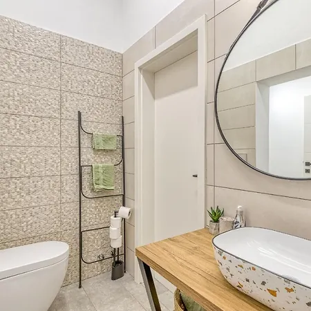 Runa With Terrace Апартаменты *