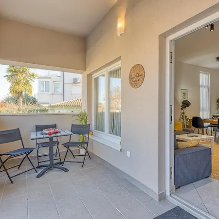 Runa With Terrace * Poreč