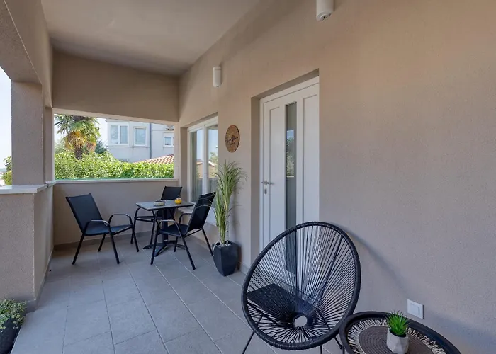 Appartamento Runa With Terrace Porec